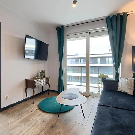 Apartment Przy Porcie Z Klimatyzacja, Garazem I Rowerami Kolobrzeg