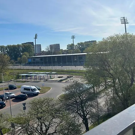 Lägenhet Przy Porcie Z Klimatyzacja, Garazem I Rowerami Kołobrzeg