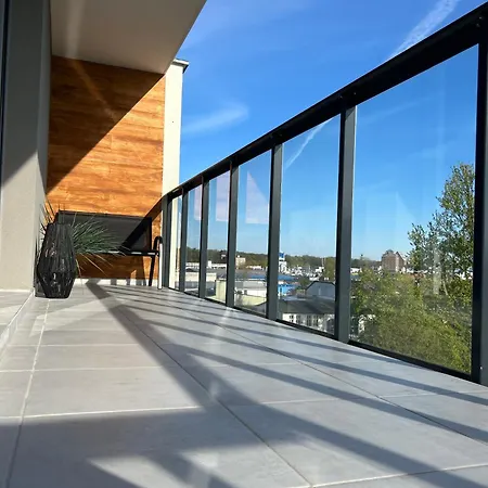 Lägenhet Przy Porcie Z Klimatyzacja, Garazem I Rowerami *